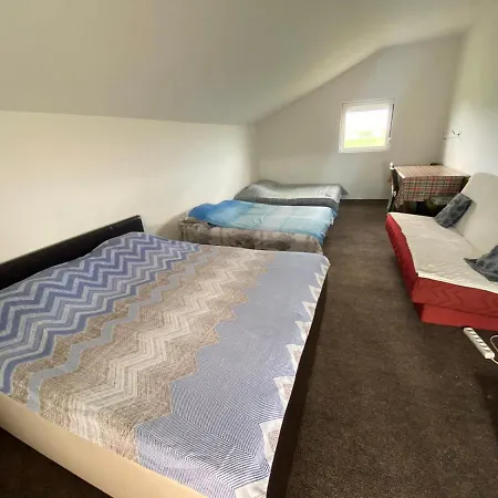 Homestay Castle De Dios Novi Sad